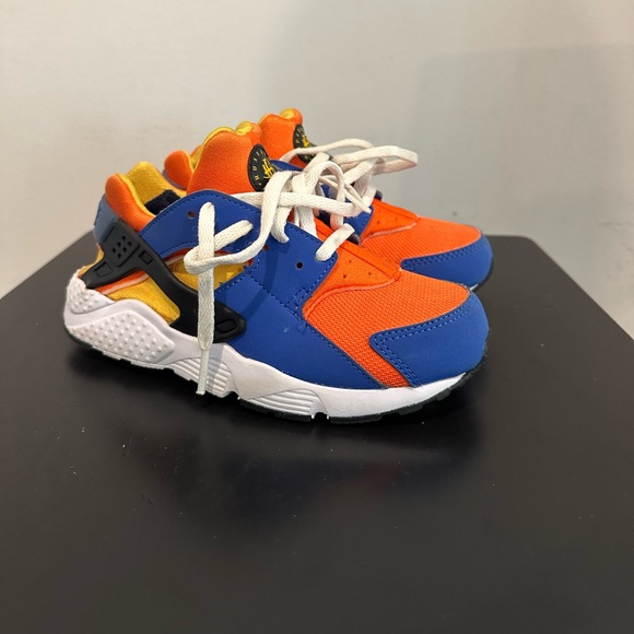 Nike Hirachi Kids\' Vibrant Blue and Orange Sneakers